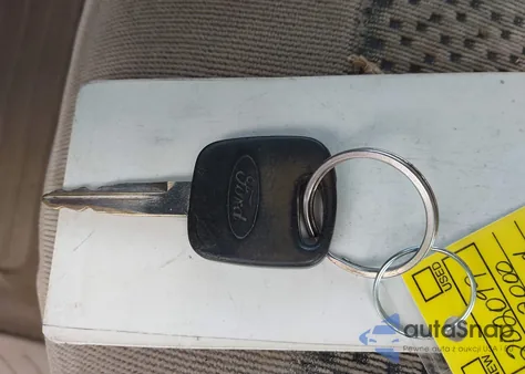 2000 Ford F-150 Work Series/Xl/Xlt from USA, damaged, VIN 1FTZX1724YNC15475